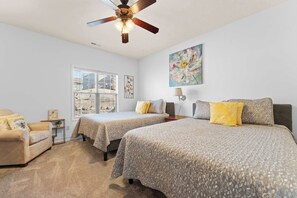 Townhome, Multiple Beds, Balcony, Mountain View (Honey Bee Inn )