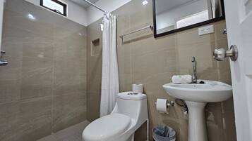 Shower, rainfall showerhead, free toiletries, hair dryer