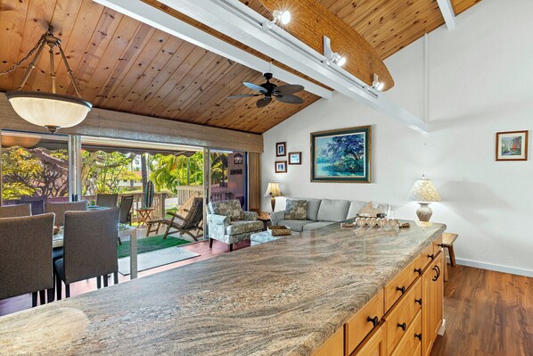 Condo, 1 King Bed with Sofa bed, Kitchen, Garden View | Interior - Keauhou Resort #140 (Kailua-Kona)