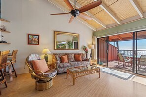 Condo, Multiple Beds, Balcony, Ocean View | Living area