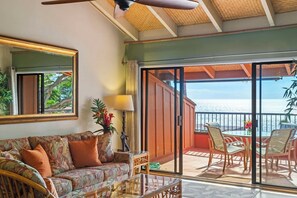 Condo, Multiple Beds, Balcony, Ocean View | Living area