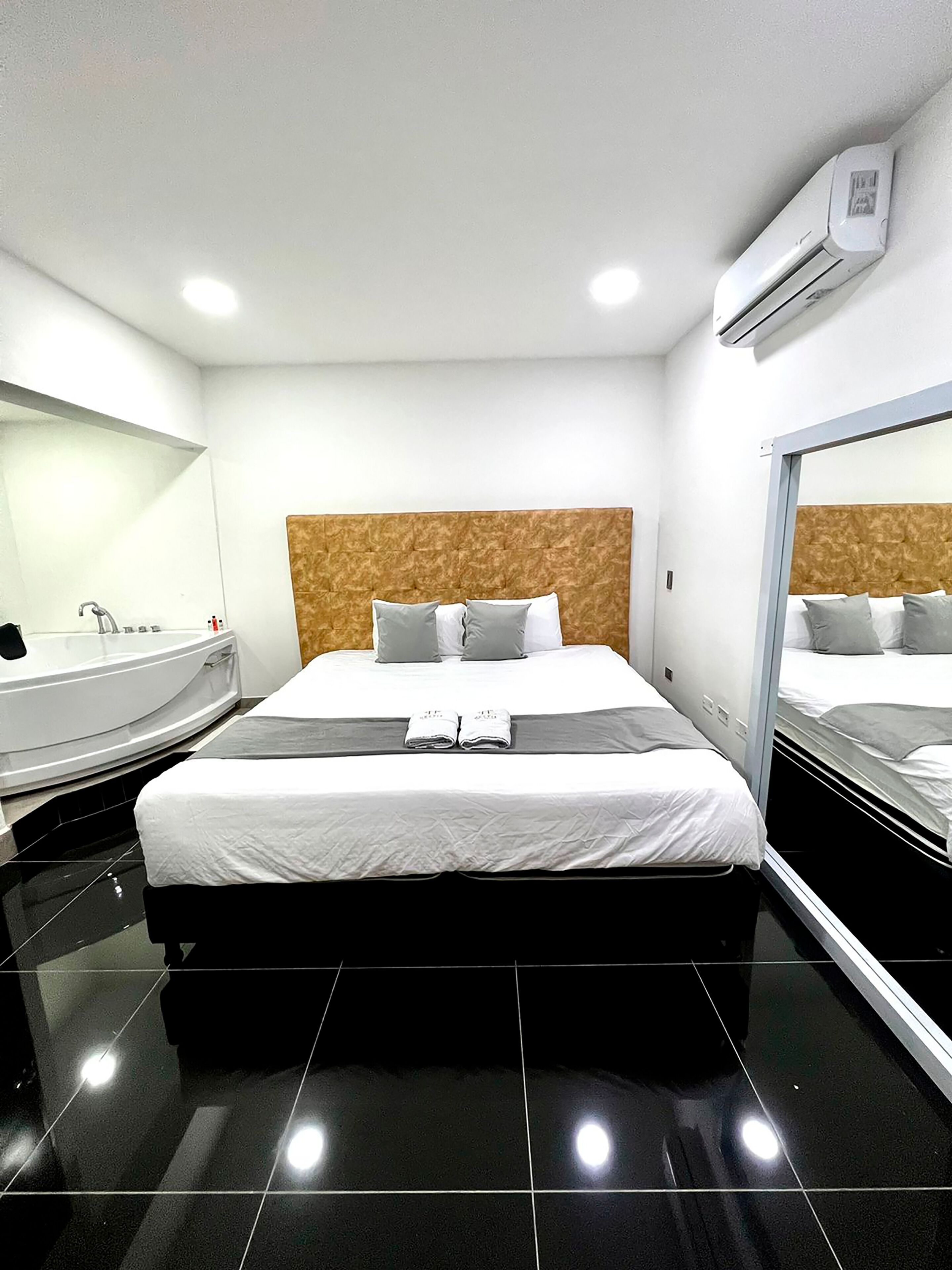 Photo - Orbe Hotel