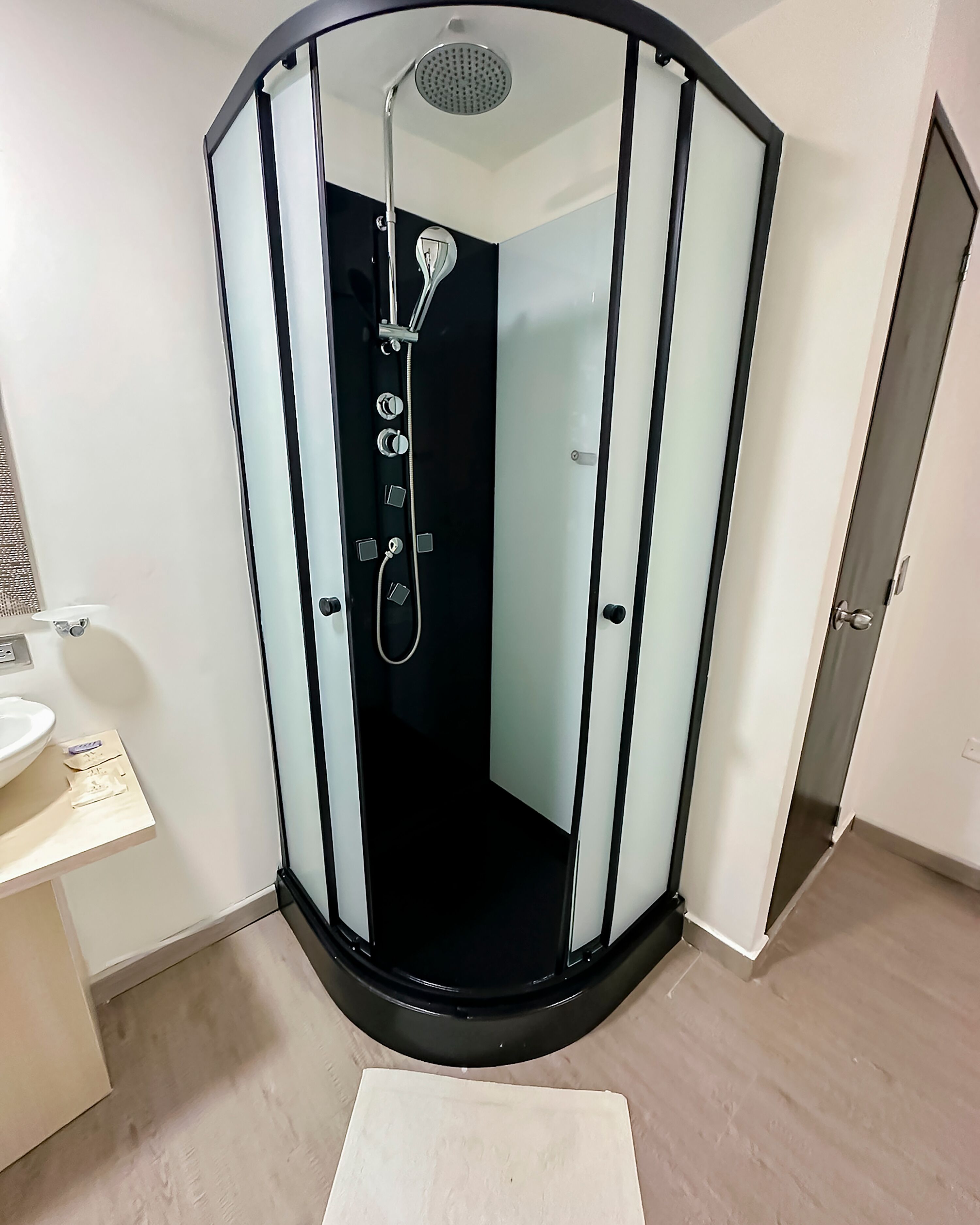 Regadera en el baño