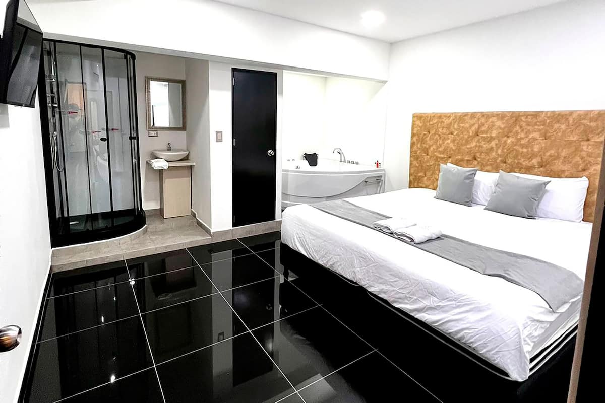 1 bedroom, premium bedding, down duvets, individually furnished