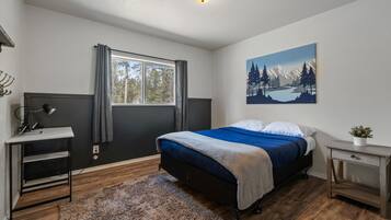 3 bedrooms, individually decorated, individually furnished, free WiFi