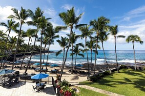 Property grounds - Kona By The Sea (Kailua-Kona)