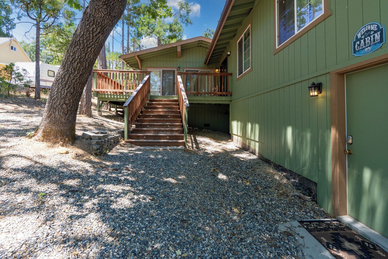 Khuôn viên nơi lưu trú