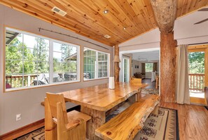 Dining - Immersed in Nature! Manzanita Cabin W/hot Tub (Oakhurst)