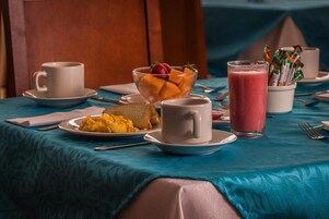 包含每日全套早餐