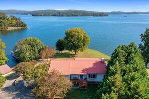 Aerial view - Lakin' It Easy (Spring City)