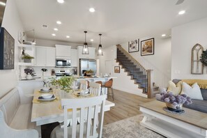 Townhome, Multiple Beds, Patio, Mountain View (Magnolia) | Dining - Magnolia Pool, Hot Tub, and Pickleball! (Washington)