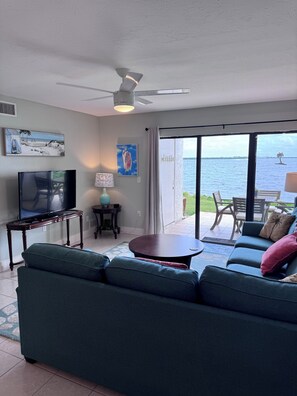 Smart-TV og DVD-spiller