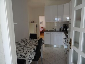 Apartment | 2 bedrooms - Apartments Zita - 50 m From sea (Rogoznica)