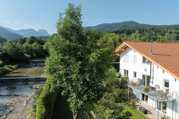 Ferienwohnung Jeni (DE Bad Feilnbach) - Michalke Peter - 15524-Außenaufnahme Balkonterrasse