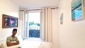 2 bedrooms, in-room safe, free WiFi