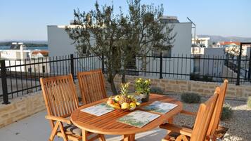 Apartment, Smoking | 2 bedrooms