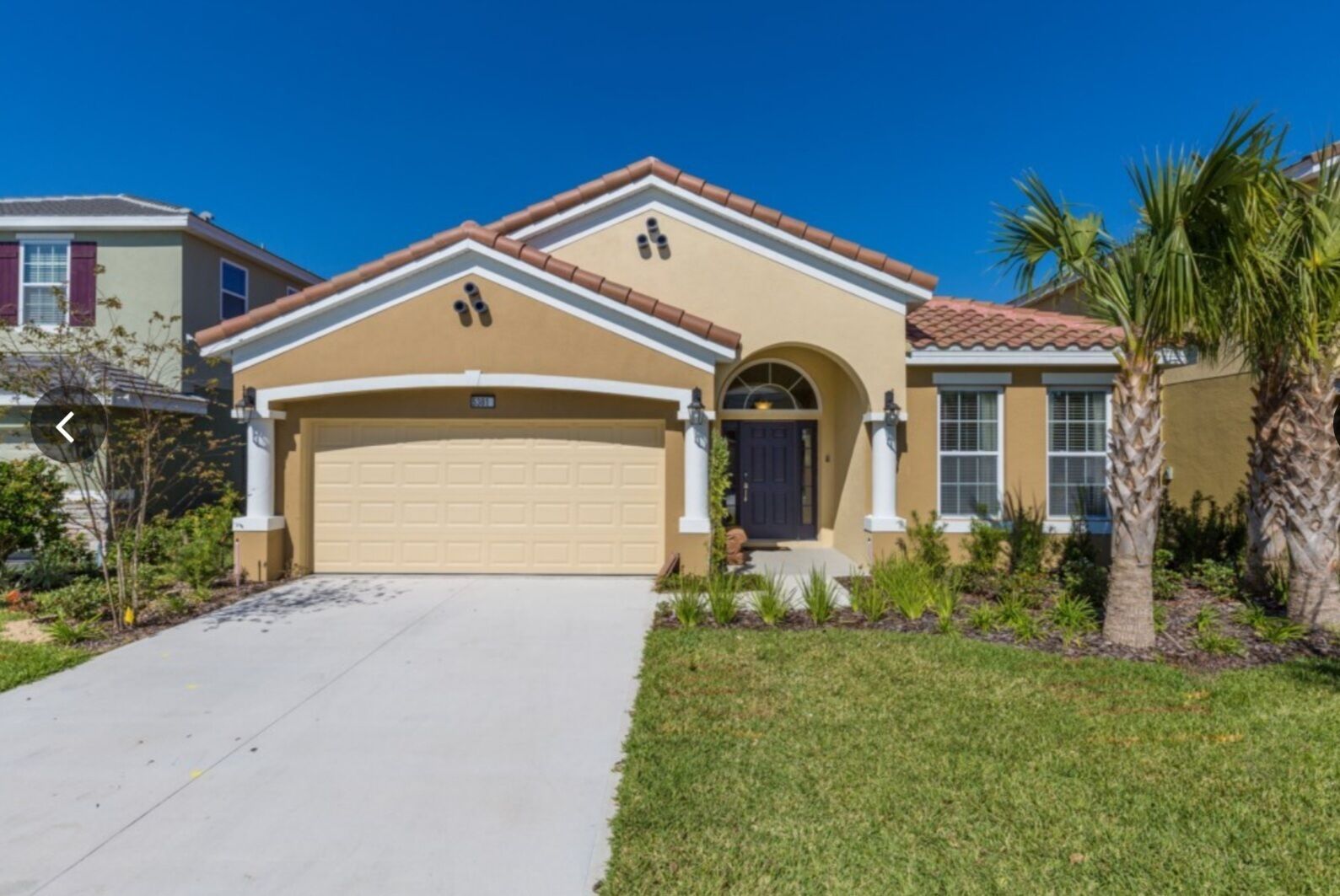 Accessible Holiday 5-Bed Villa in Davenport