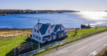 Image of Family friendly, picturesque oceanfront cottage 1800 sq ft sleeps 9.