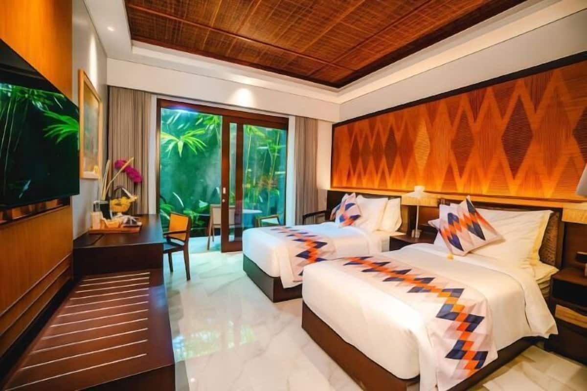 1 bedroom, premium bedding, minibar, in-room safe