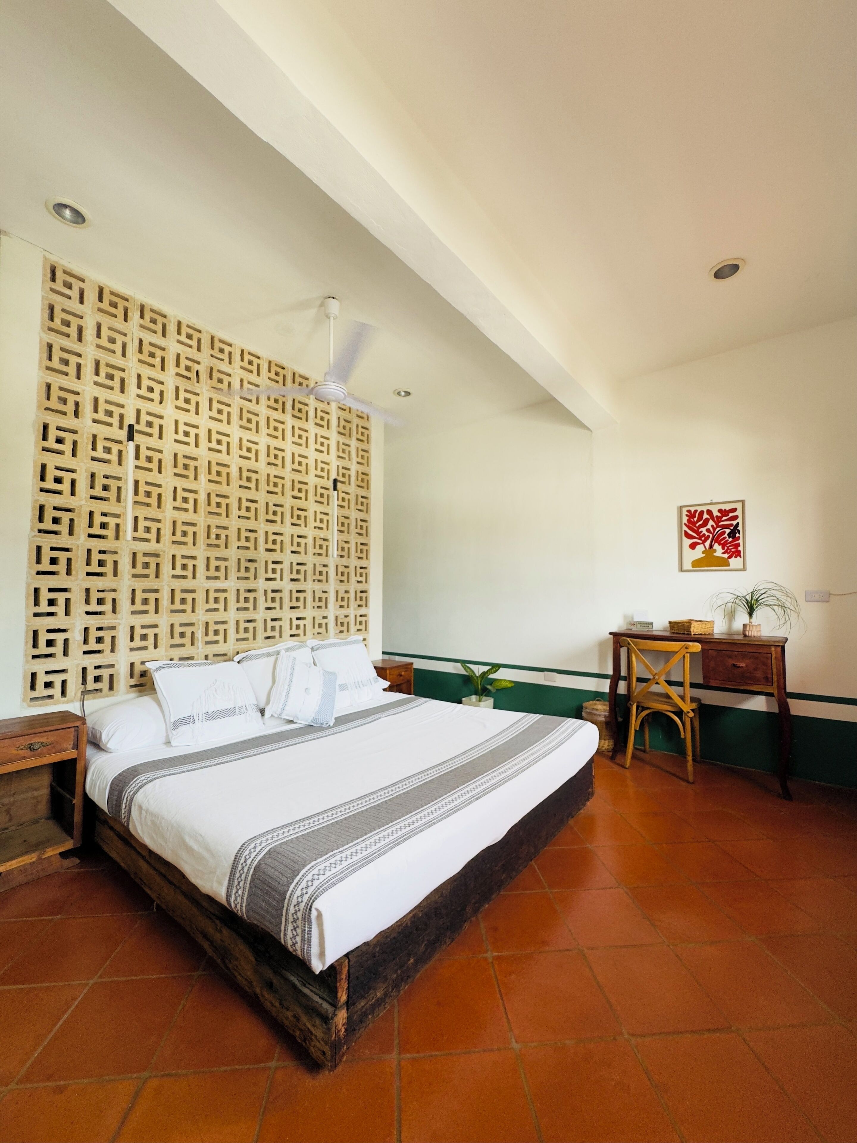 Deluxe Room | Premium bedding, in-room safe, individually furnished, desk