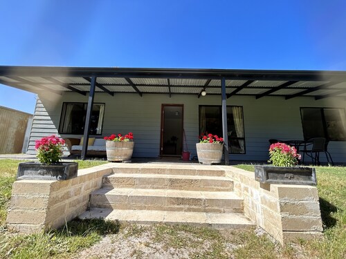 Forest Grove Farm Stay; a family friendly rural retreat