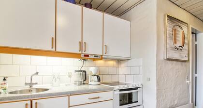 "Emiliana" - 500m from the sea by Interhome