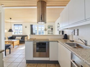 Fridge, microwave, dishwasher, cookware/dishes/utensils