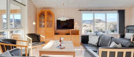 Televisio, takka, DVD-soitin