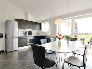 Fridge, microwave, dishwasher, cookware/dishes/utensils
