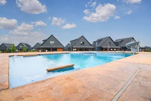 Indoor pool - Poolside Palace on Table Rock (Ridgedale)