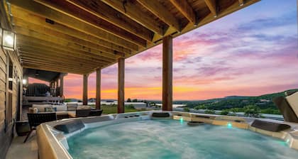 Rustic Retreat, Private Hot Tub, Lake Views