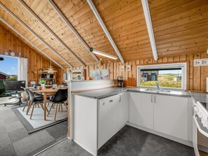Køleskab, mikrobølgeovn, ovn, opvaskemaskine