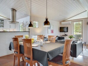 Dining - "Ruzica" - 3.9km from the sea by Interhome (Rømø)