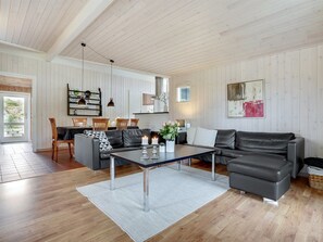 TV, fireplace - "Ruzica" - 3.9km from the sea by Interhome (Rømø)
