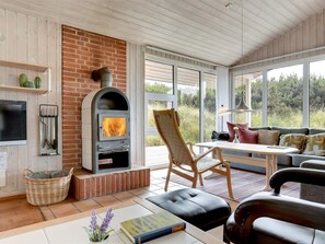 TV, fireplace, DVD player