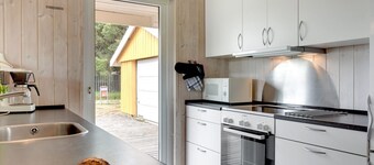 "Annemia" - 200m from the sea by Interhome