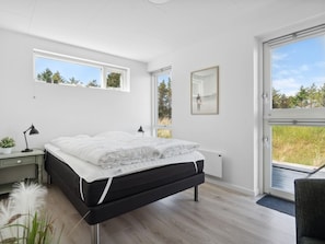 5 bedrooms, WiFi