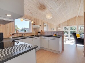 Fridge, microwave, dishwasher, cookware/dishes/utensils - "Gyrial" - 950m from the sea by Interhome (Thisted)