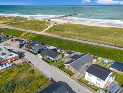 "Heming" - 100m from the sea by Interhome