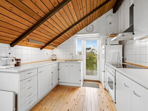 Fridge, microwave, oven, cookware/dishes/utensils