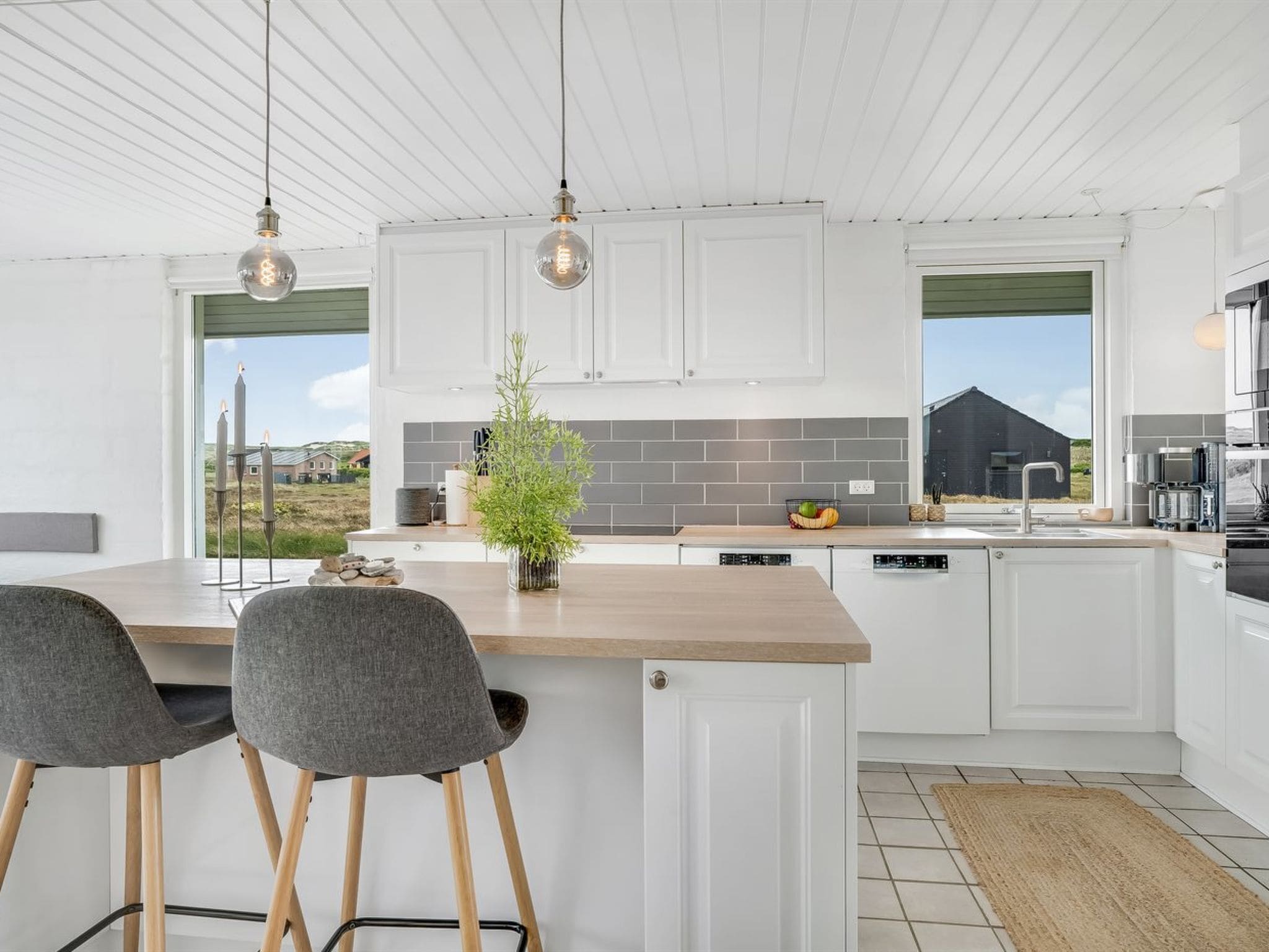 Fridge, microwave, dishwasher, cookware/dishes/utensils