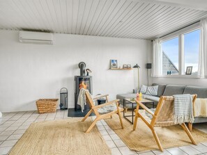TV, fireplace - "Gudmand" - 200m from the sea by Interhome (Harboøre)