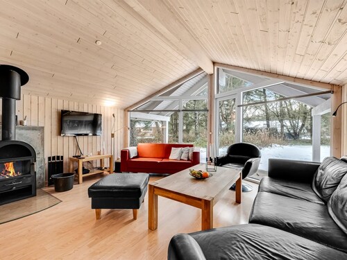 "Elfrun" - 250m from the sea by Interhome