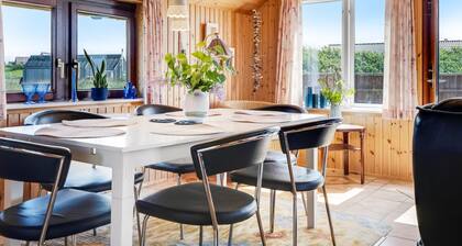 "Beatrice" - 150m from the sea by Interhome