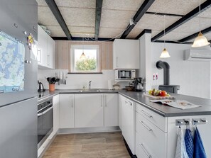 Køleskab, mikrobølgeovn, ovn, opvaskemaskine