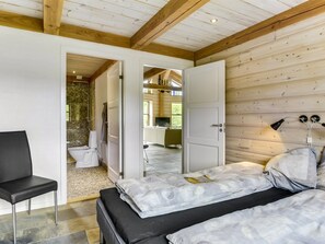 4 bedrooms, internet