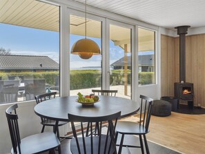 Dining - "Arnetta" - 150m from the sea by Interhome (Juelsminde)