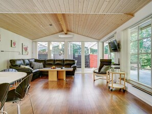 Fernseher, DVD-Player