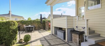 "Emmik" - 150m from the sea by Interhome