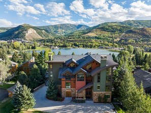 Exterior - Lakeside Luxury Villa! Infinity Pool & Hot Tub, A/C, Epic Views of Beaver Creek! (Avon)